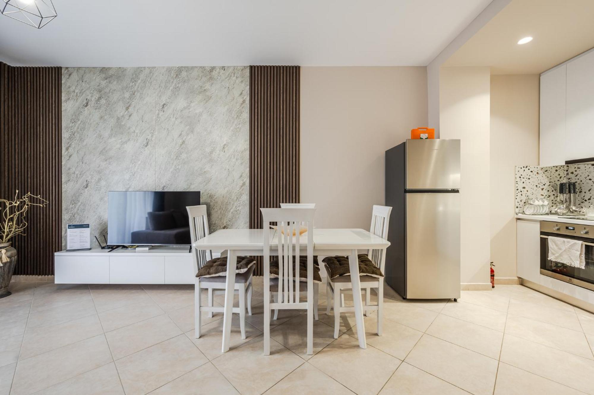 City Center Apartments By Kondo Stays Вльора Екстер'єр фото