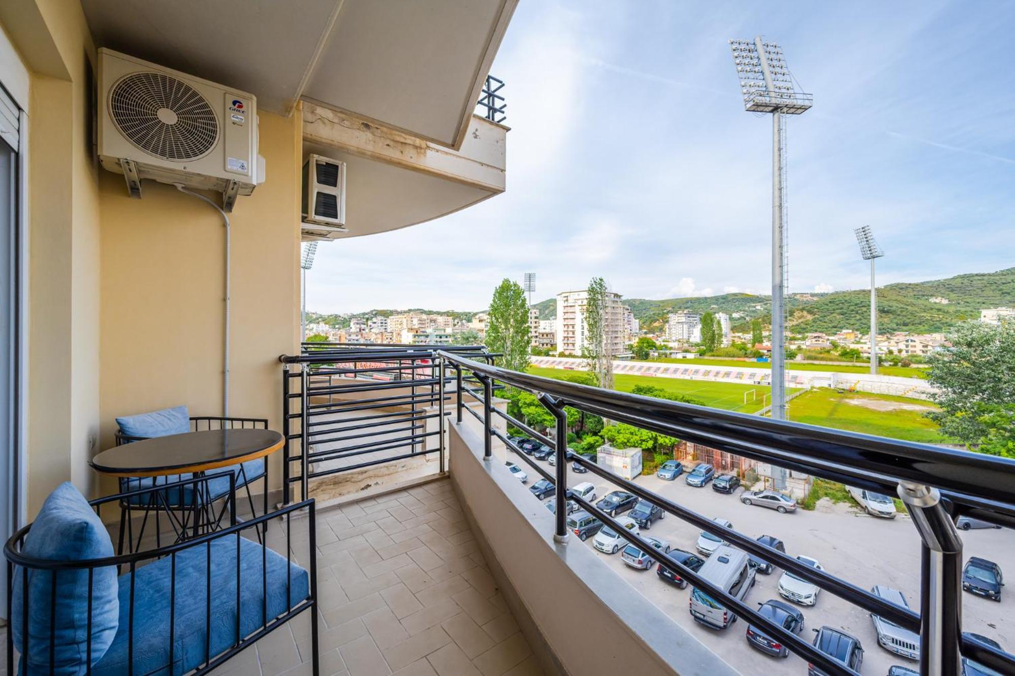 City Center Apartments By Kondo Stays Вльора Екстер'єр фото