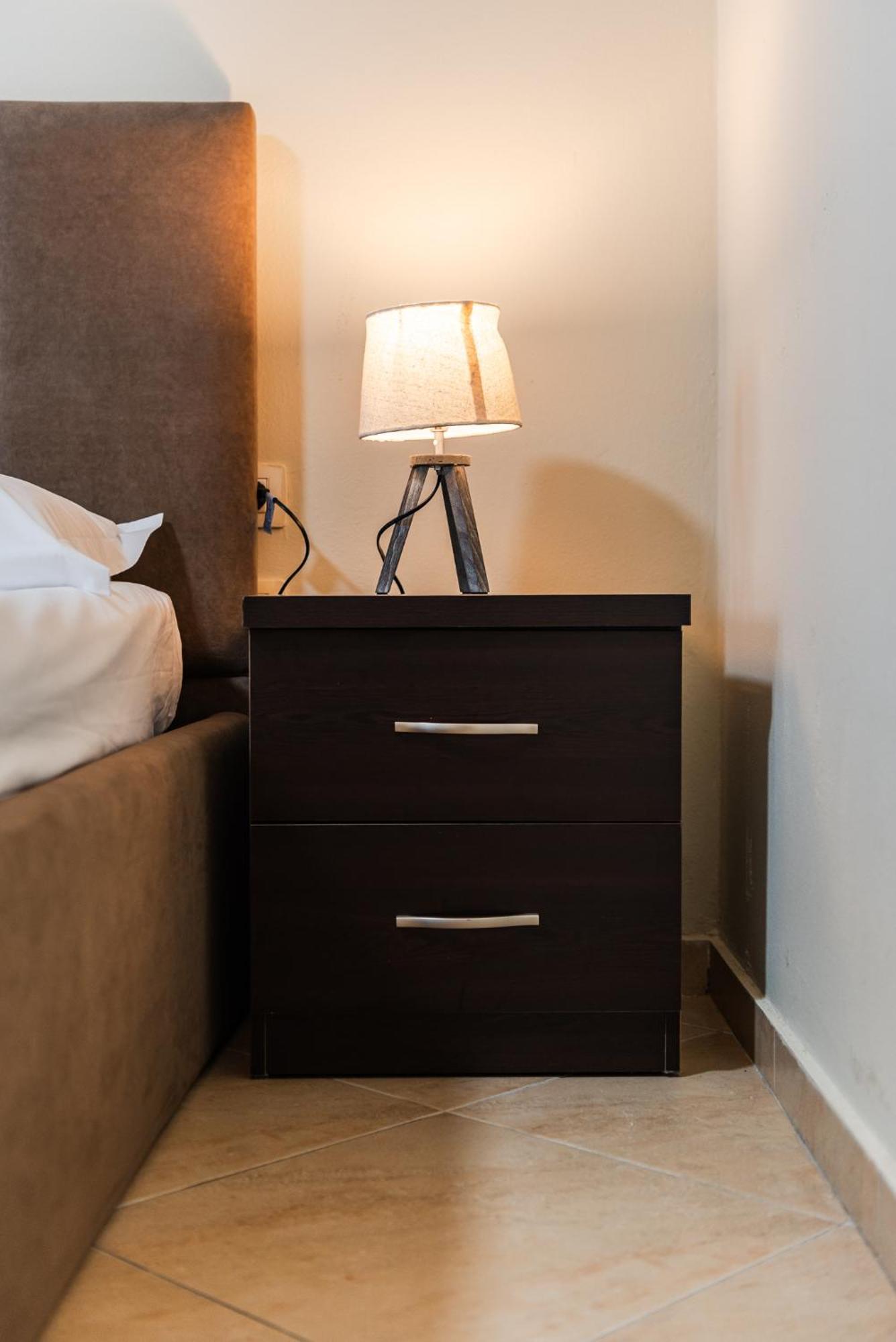City Center Apartments By Kondo Stays Вльора Екстер'єр фото