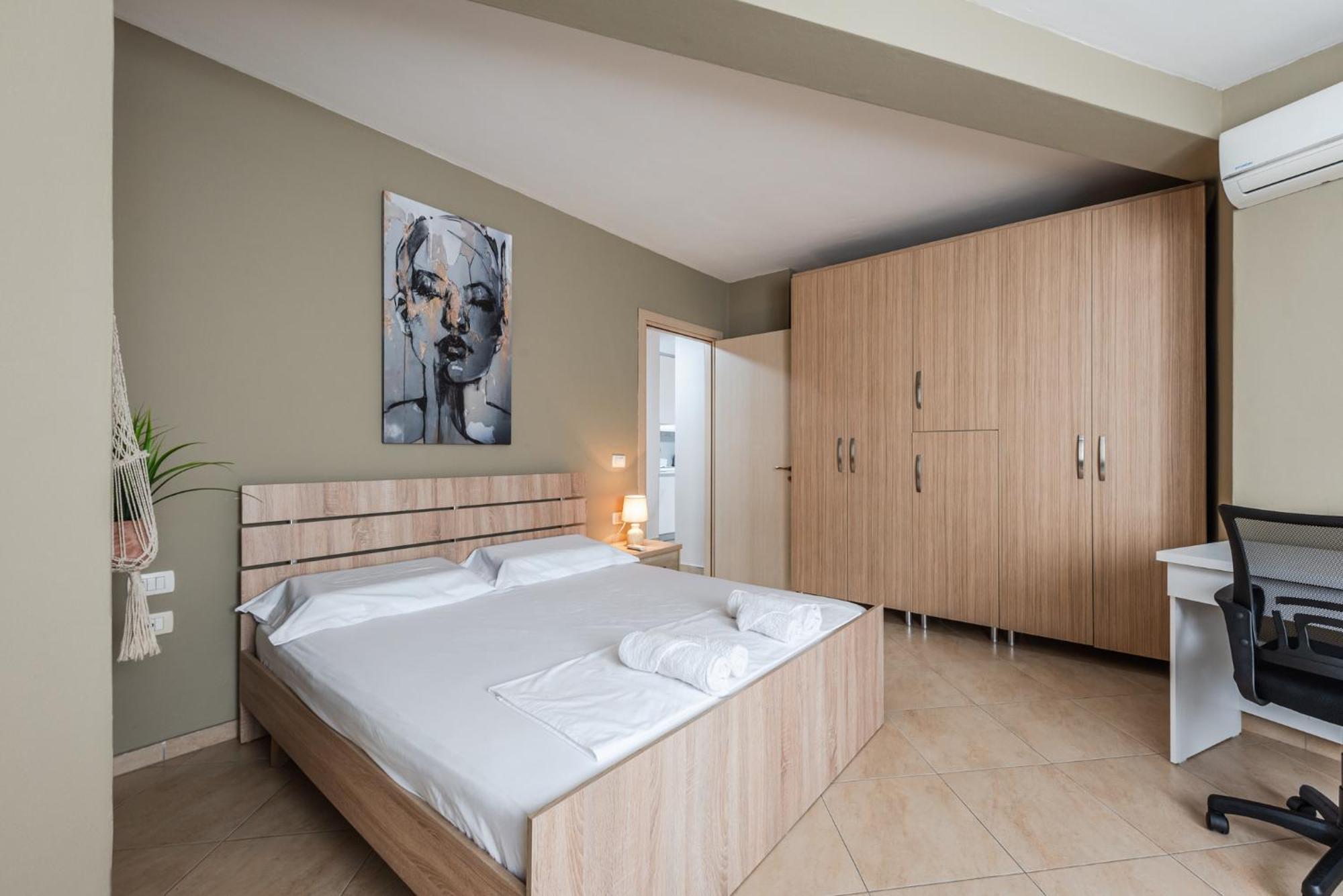 City Center Apartments By Kondo Stays Вльора Екстер'єр фото