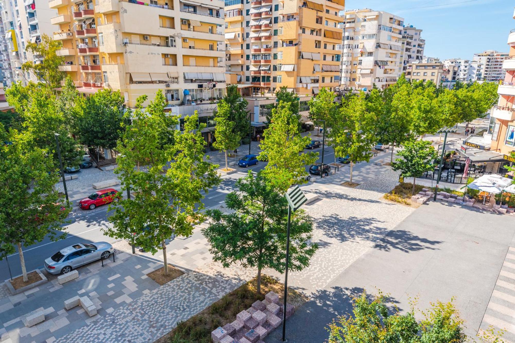 City Center Apartments By Kondo Stays Вльора Екстер'єр фото